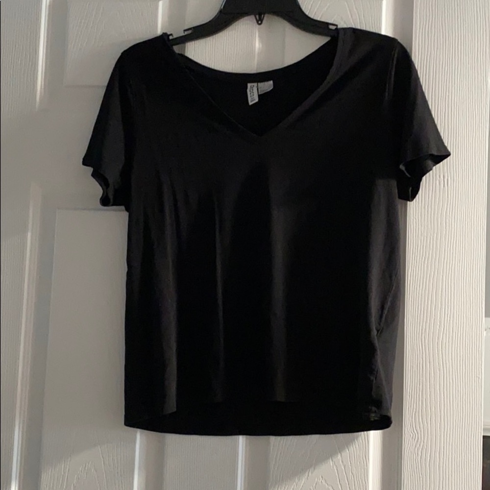 H&M black Vneck Tee